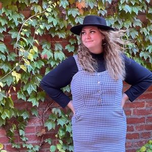 Meet your Posher, Casey